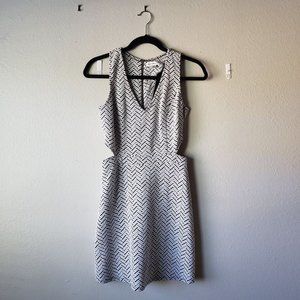 Abercrombie & Fitch Black & White Geometrical Pattern Cutout Dress S